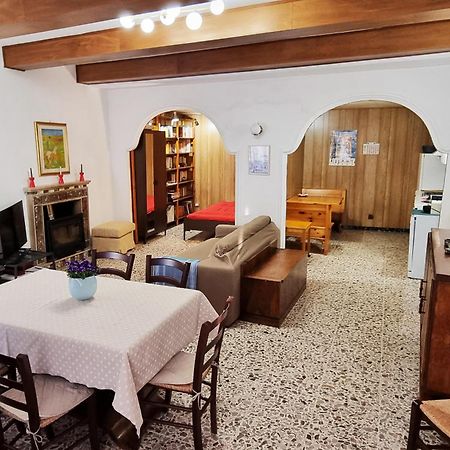 Appartamento Il Grillo Fossato di Vico Εξωτερικό φωτογραφία