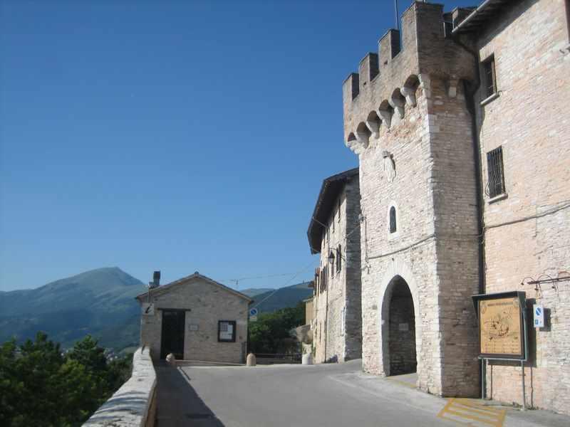 Appartamento Il Grillo Fossato di Vico Δωμάτιο φωτογραφία